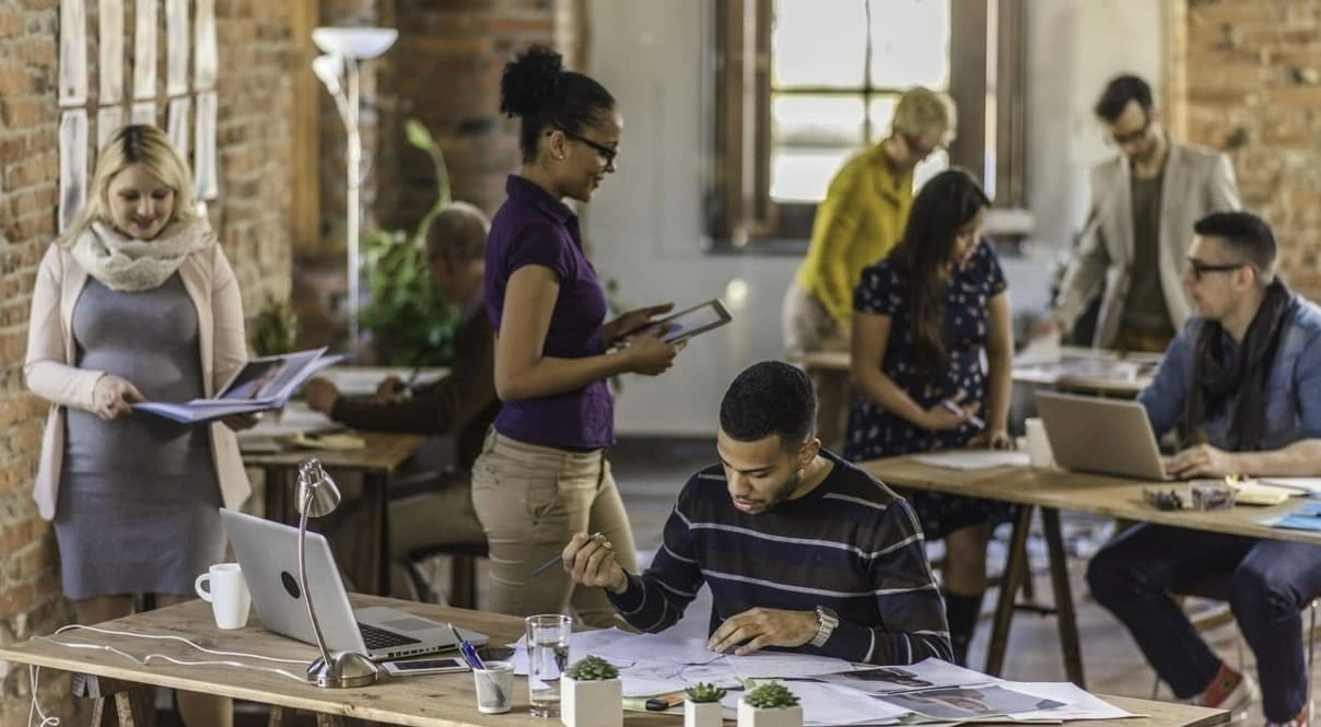 Coworking space that gives professionals access to different types of plotters