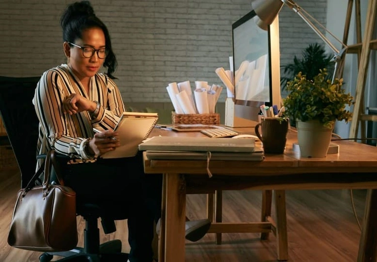 AEC professional getting more work done faster after learning how to calibrate a plotter AEC professional getting more work done faster after learning how to calibrate a plotter